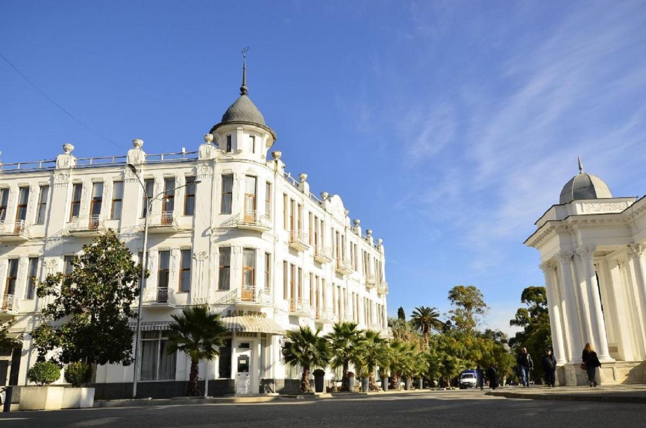 Ritsa Hotel Sukhumi Exterior foto
