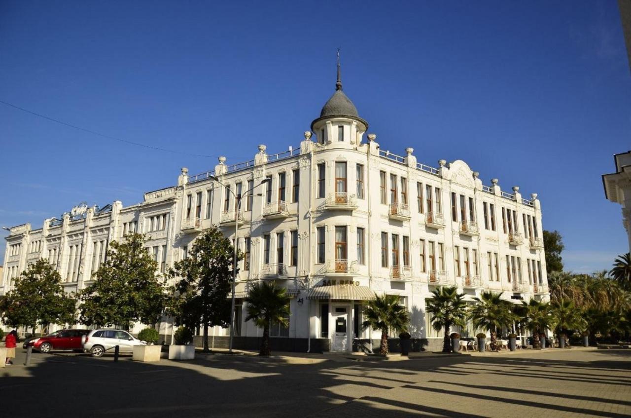 Ritsa Hotel Sukhumi Exterior foto