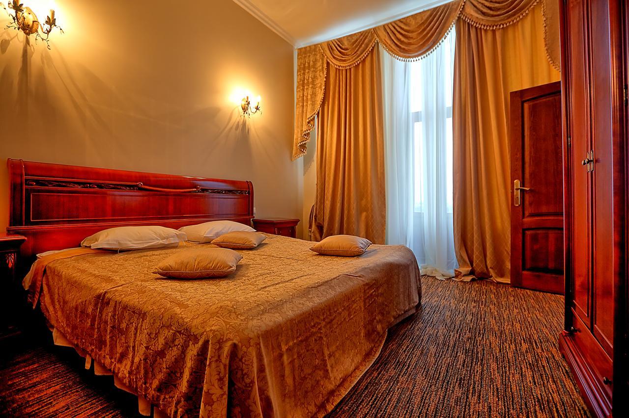 Ritsa Hotel Sukhumi Exterior foto